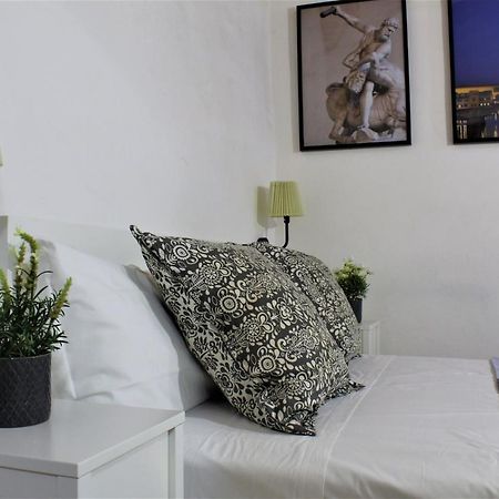 Crystal Ship Apartments Флоренция Экстерьер фото