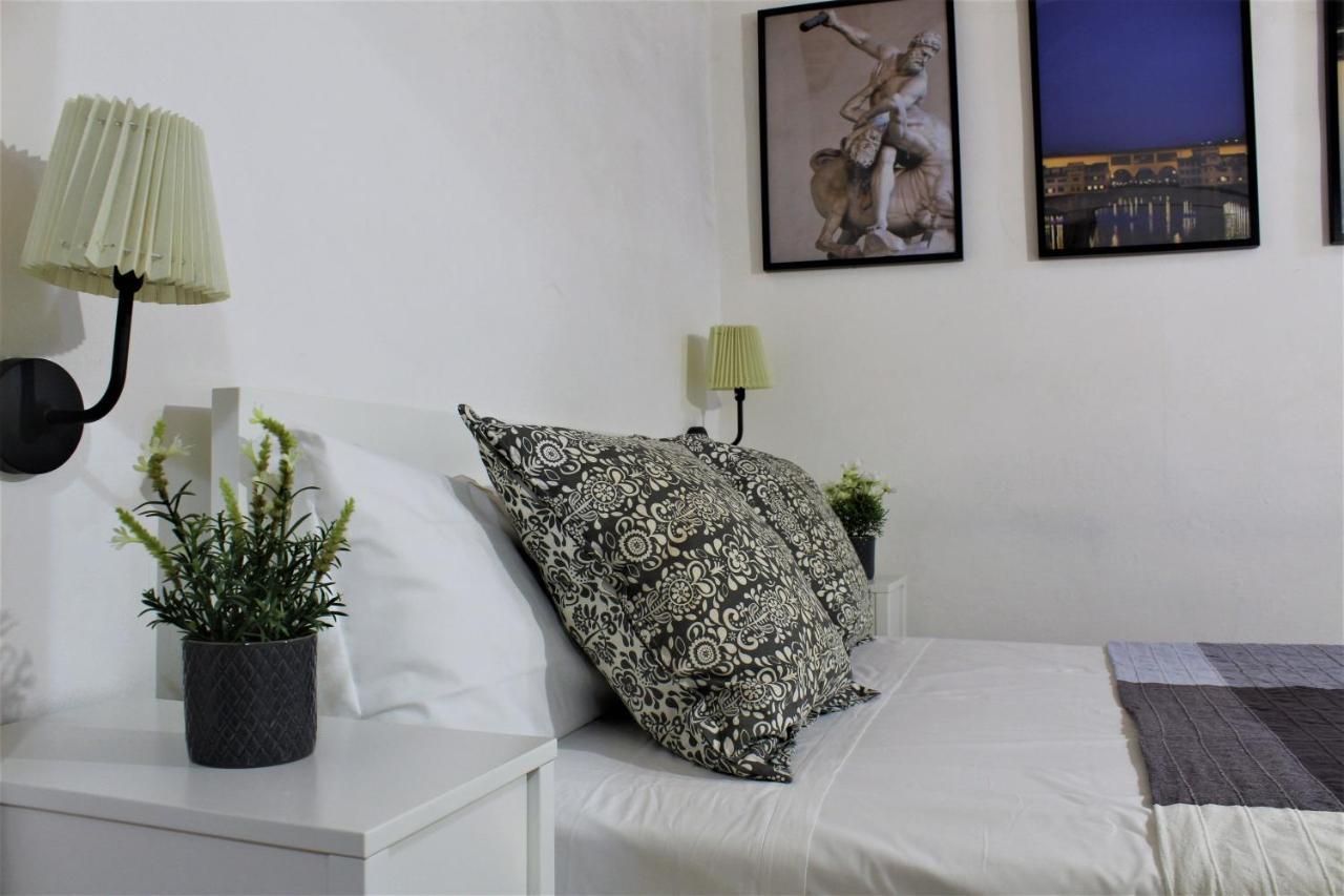 Crystal Ship Apartments Флоренция Экстерьер фото