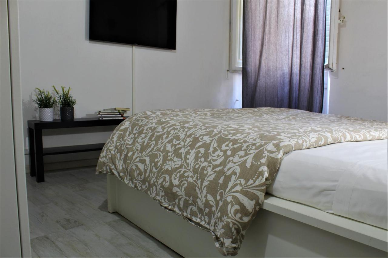 Crystal Ship Apartments Флоренция Экстерьер фото