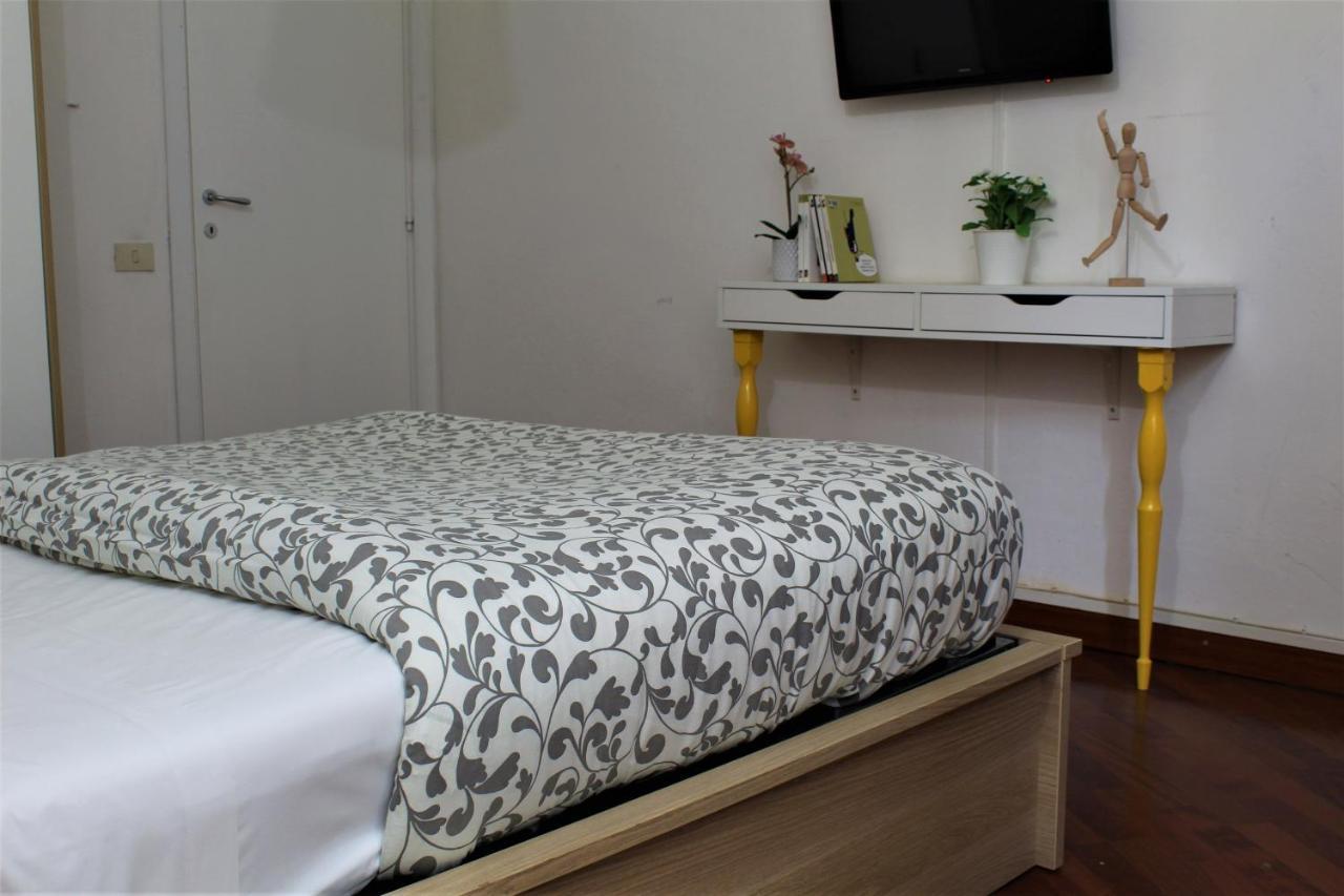 Crystal Ship Apartments Флоренция Экстерьер фото